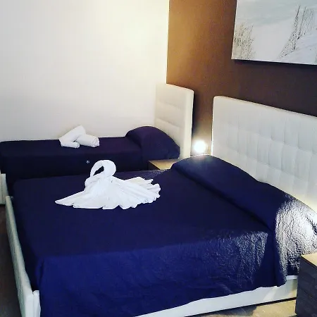 Samana A Con Privata A Oda ve Kahvaltı 4*